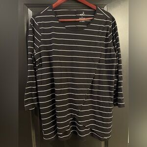 Belle Sky Maternity and Nursing shirt